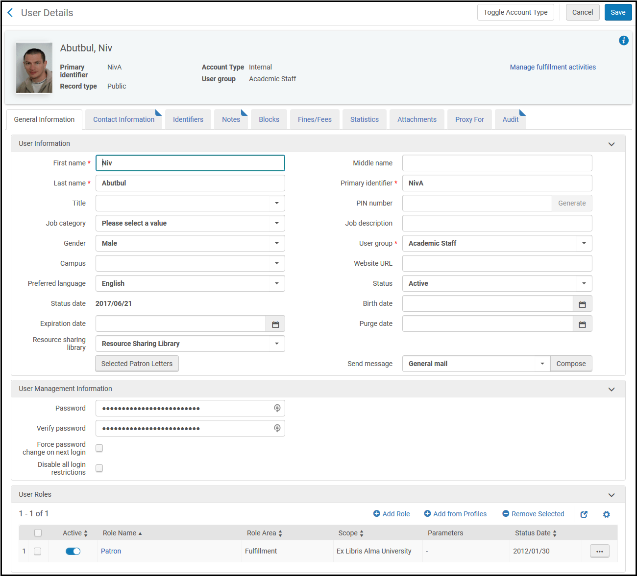 User Details Page with Picture